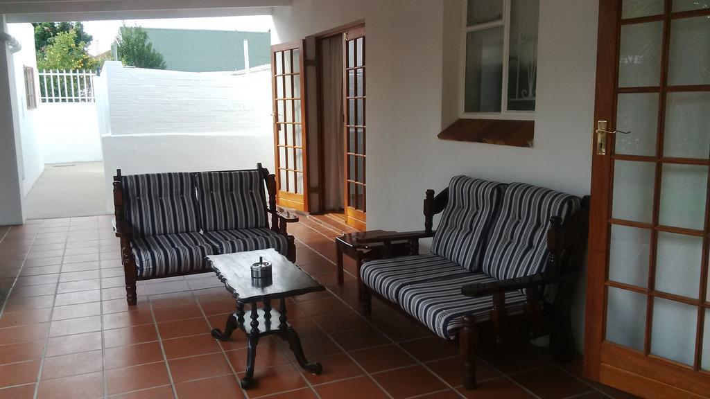 Camdeboo Cottages Graaff Reinet Exterior photo