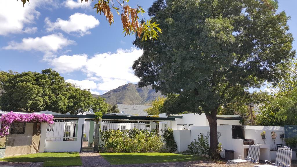 Camdeboo Cottages Graaff Reinet Exterior photo